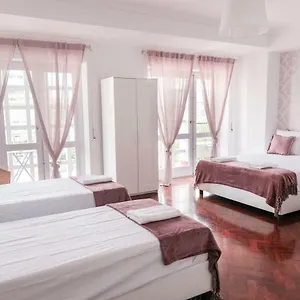 4u-lisbon-suites-guesthouse-vii-airport.hotels-lisbon-portugal.com/
