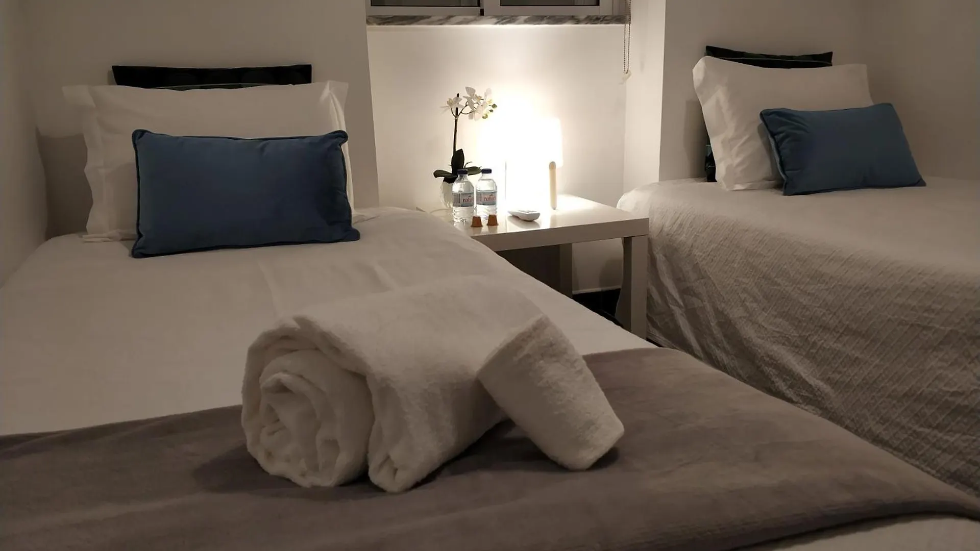 Sleep & Go Faro Airport Guest House